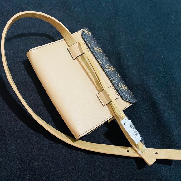 Guess Waist Bag - Picture 4 of 8